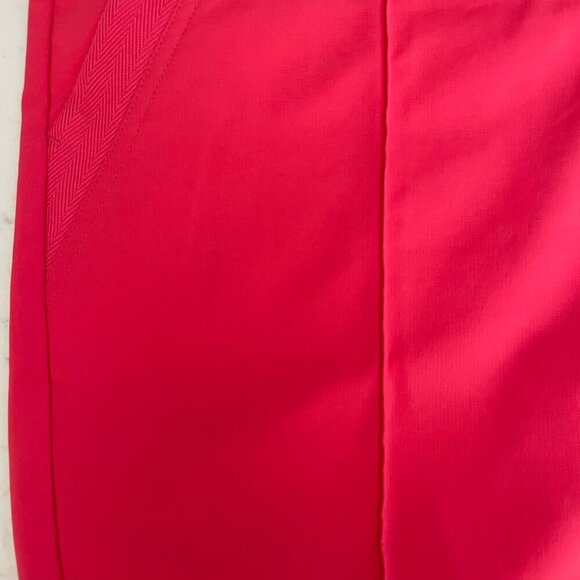 Puma Classic Pounce 11" Stylish Poly Blend Bermuda Golf Shorts Pink Sz 12 UK - Picture 5 of 15